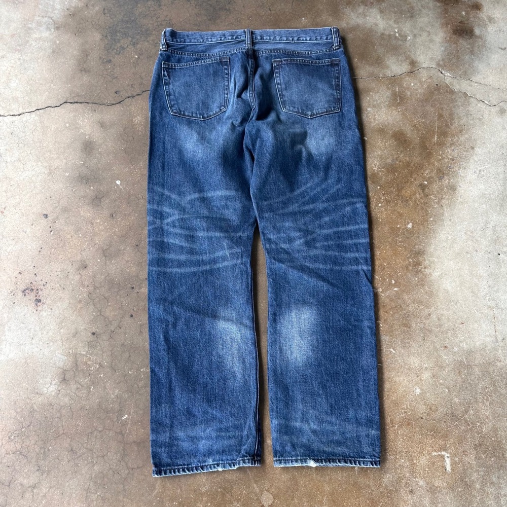 Gap Straight Fit Jeans Mens 35x30 Blue Excellent Medium Wash Denim Fade